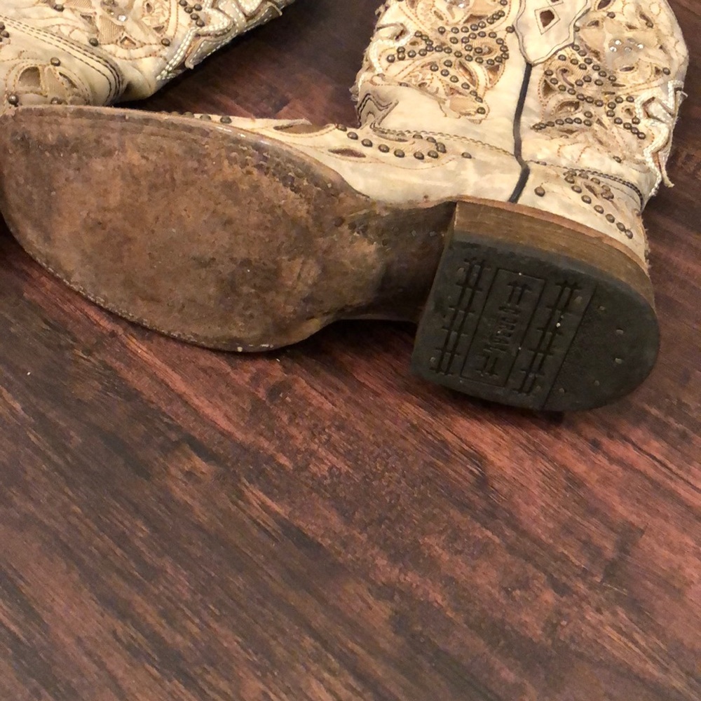 Corral women’s square toe boots size 7 worn once - Picture 3 of 5